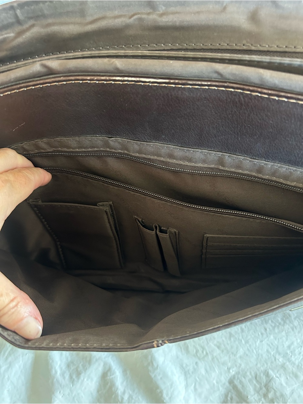 Samsonite Vintage Two-tone Brown Leather Flap-Over Messenger Bag Briefcase - Picture 12 of 16